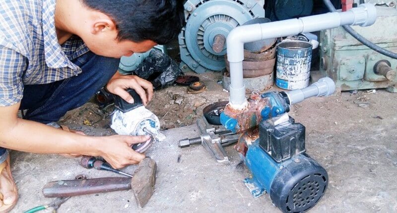 Sửa máy bơm nước